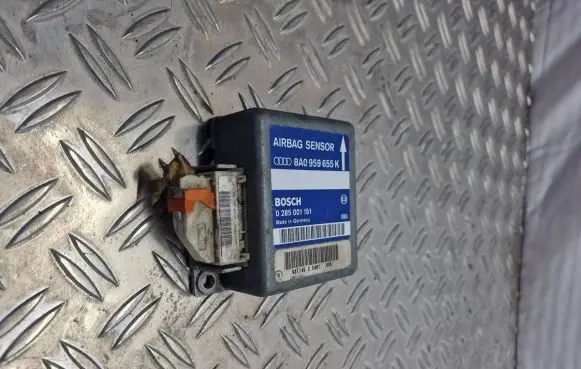 Audi A8 S8 D2 4D Airbag control unit/module 8A0959655K 0285001151