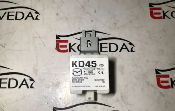 Mazda CX-5 Antenna control unit X1T65072 SKE13601