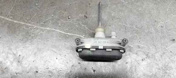 Volkswagen Vento Tailgate exterior lock 1h5862159a