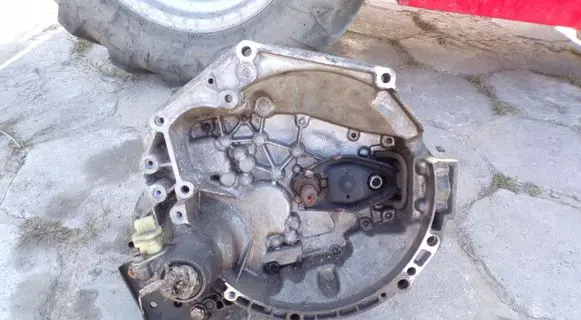 Manual 5 speed gearbox