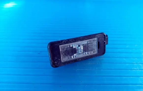 Peugeot 208 Number plate light 9682403680