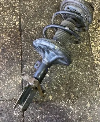 Mitsubishi Grandis Front shock absorber/damper