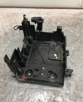Battery box tray