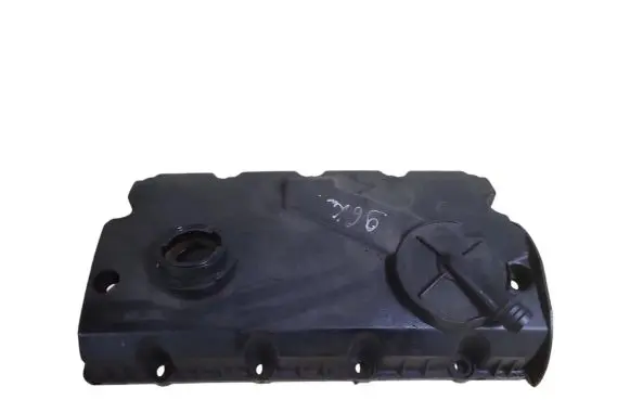Volkswagen Golf IV Rocker cam cover 038103475