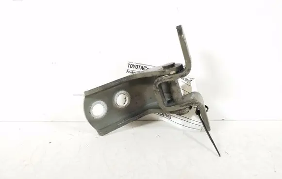 Toyota Corolla E120 E130 Front door upper hinge 68710-02040