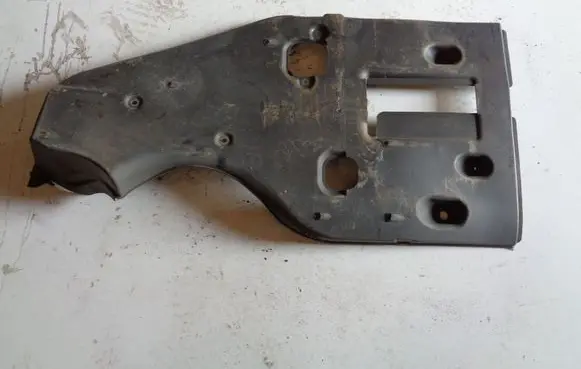 Lexus IS 220D-250-350 Other under body part 5839953010