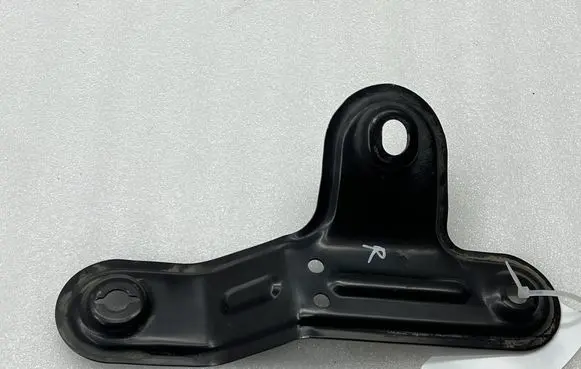 Hyundai Kona I Other front suspension part 62477K4000