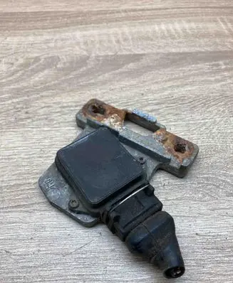 Opel Kadett E Ignition amplifier control unit 90243630 5WK6208