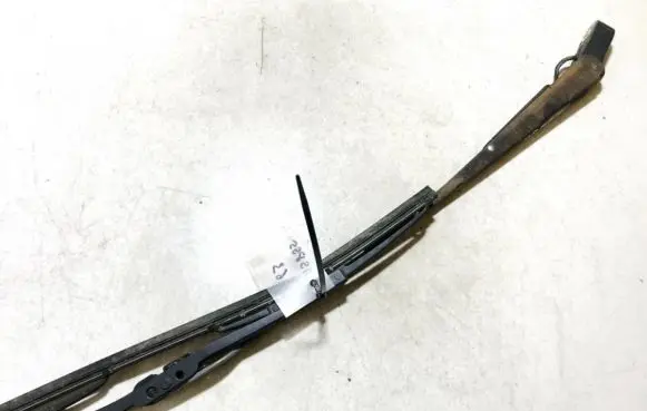 Mazda 626 Front wiper blade arm