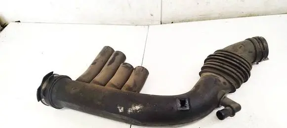 Land Rover Freelander 2 - LR2 Air intake hose/pipe 6G929A673B 6G92-9A673-B