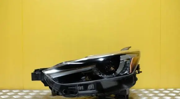 Mazda CX-3 Headlight/headlamp D10E-51040 2537