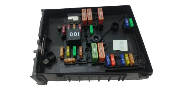 Skoda Superb B6 (3T) Fuse module 1K0937118 1325365801