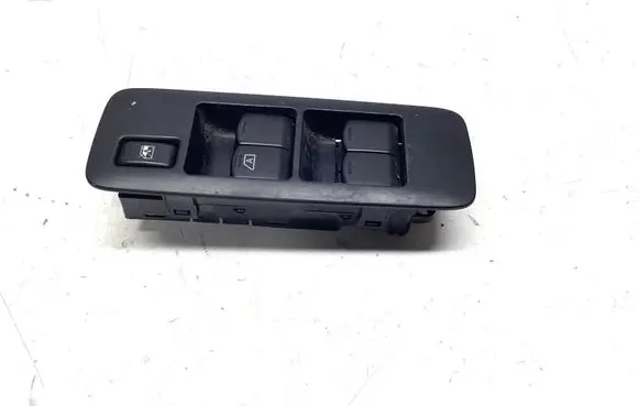 Nissan Qashqai Electric window control switch 