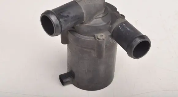 Volvo S60 Water pump 