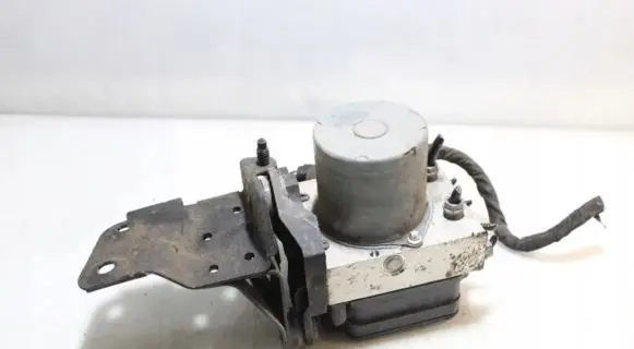 Skoda Fabia Mk4 (6VA) ABS Pump