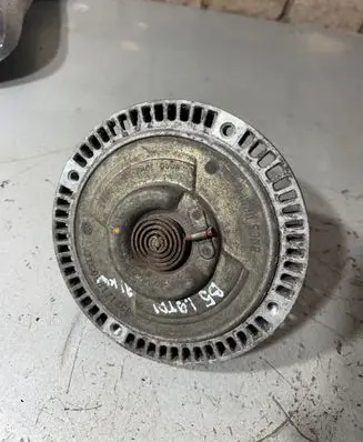 Audi A4 S4 B5 8D Viscous fan clutch 058121350