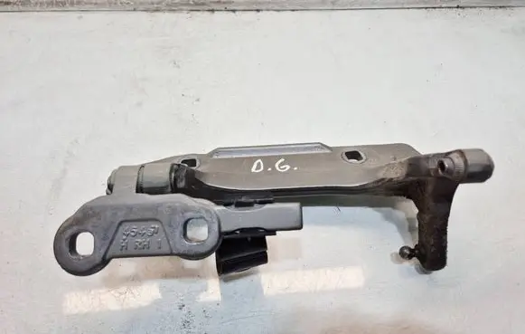 Mini Clubman F54 Tailgate/trunk/boot hinge 7438738