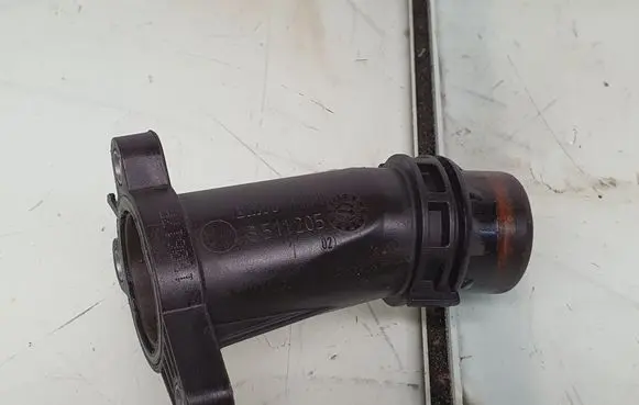 BMW 5 G30 G31 Engine coolant pipe/hose 8511205 11118511205