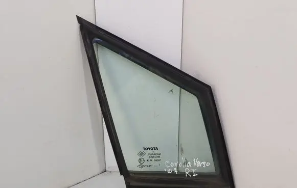Toyota Corolla Verso E121 Front triangle window/glass 