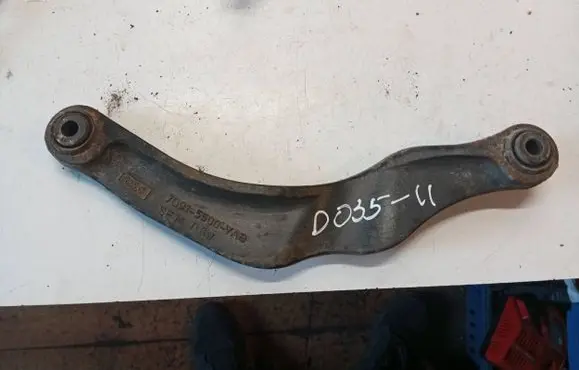 Volvo XC60 Rear upper control arm/wishbone 7G915500VAB