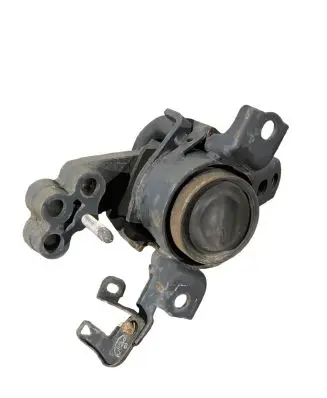 Toyota Verso Engine mount bracket