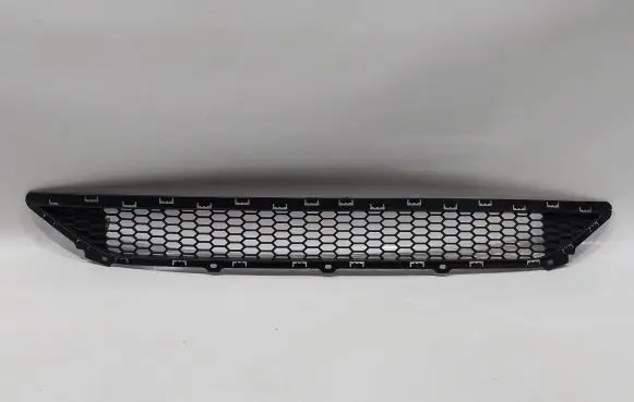 Hyundai Tucson TL Front bumper lower grill 86561D7000