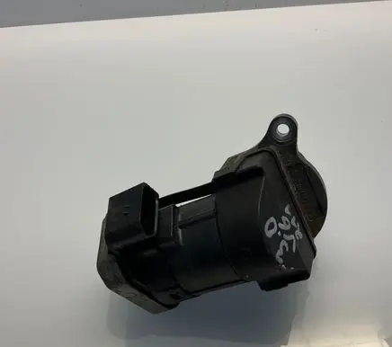 Mercedes-Benz E W211 EGR valve 00005320C2 109315 AC2060580620