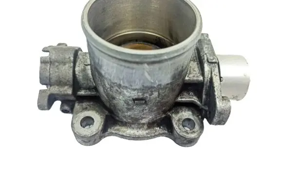 Toyota Avensis T250 Throttle valve 0R010