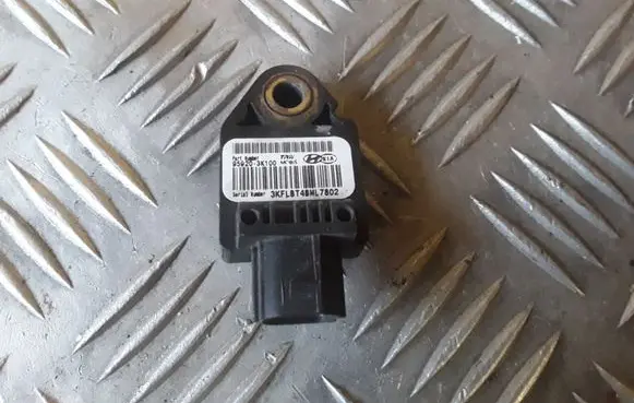 Hyundai Sonata Airbag deployment crash/impact sensor 959203K100
