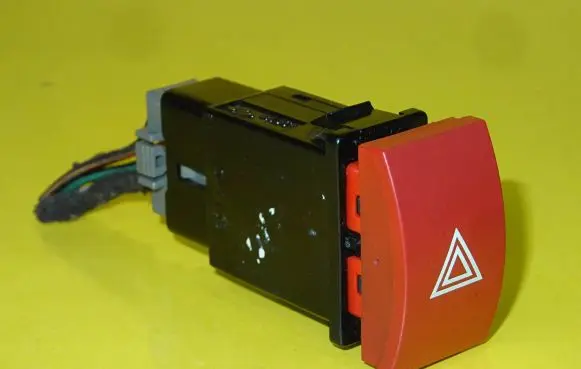 KIA Picanto Hazard light switch