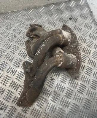 Alfa Romeo 147 Exhaust manifold