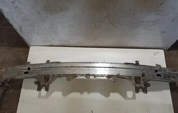 BMW 7 E65 E66 Front bumper cross member