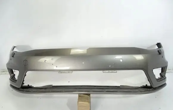 Volkswagen Golf VII Front bumper