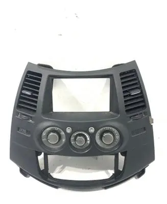 Mitsubishi Grandis Climate control unit 7820A207 CAA502A050H