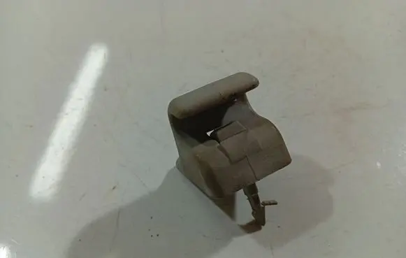 Hyundai Santa Fe Sun visor clip/hook/bracket 