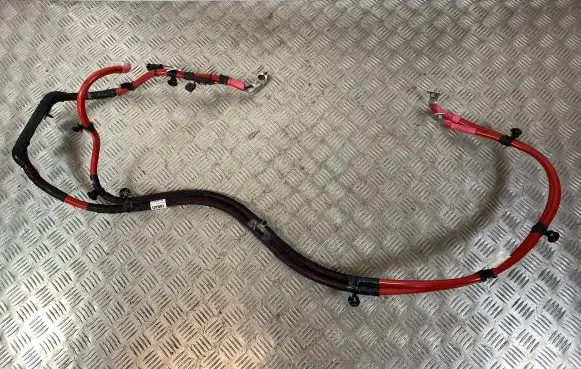 Jeep Grand Cherokee WL Positive cable (battery) P68380188AD