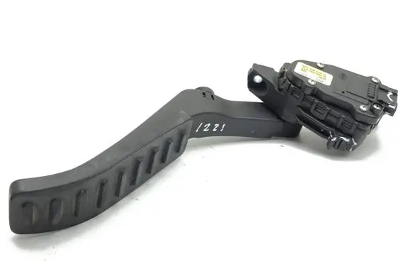 Porsche Cayenne (92A) Accelerator throttle pedal 7L0723507D 6PV00802624