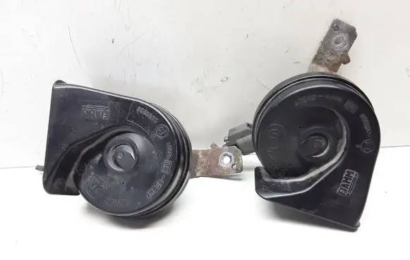 Volvo S80 Horn signal 08635072 08635071