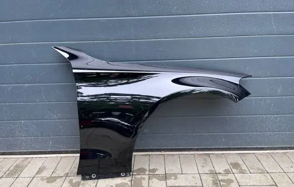 Mercedes-Benz C AMG W205 Fender A2058810201