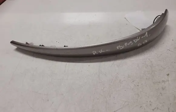 BMW 1 E81 E87 Front door interior handle trim 52850610