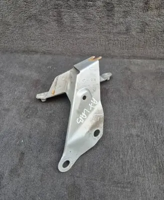 Audi A7 S7 4G Fender mounting bracket 4G8821136D