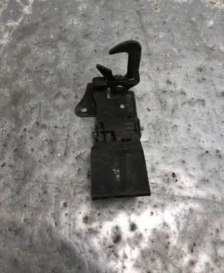 Audi A1 Engine bonnet/hood lock/latch loop/hook 8X0823480ABILI 8X0823480A
