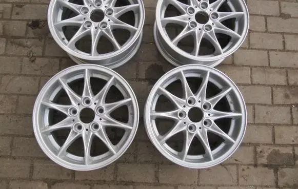 BMW Z4 E85 E86 R16 alloy rim 6758189