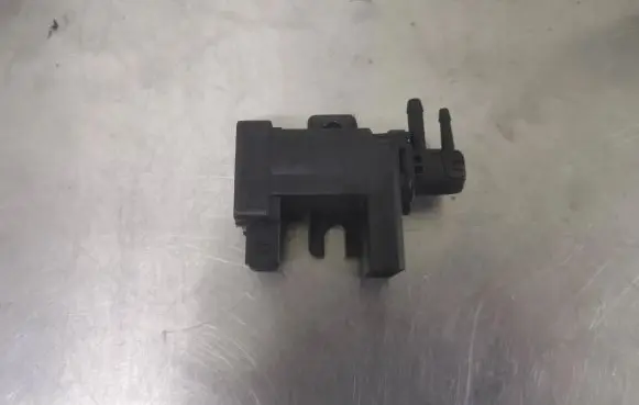 Chevrolet Cruze Turbo solenoid valve 25183170