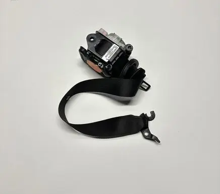 BMW X3 F25 Front seatbelt 7367250