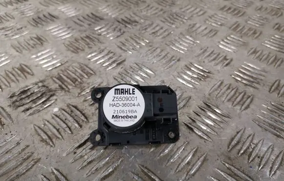 Opel Crossland X Air flap motor/actuator Z5509001