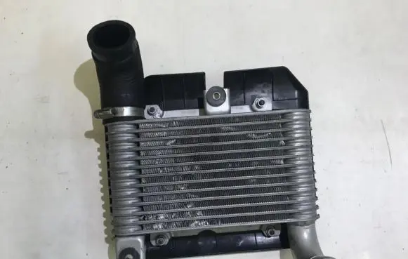 Toyota Yaris Intercooler radiator 33010359 33010-359