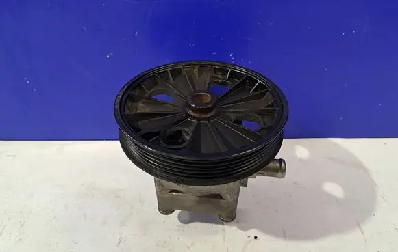 Volvo S60 Power steering pump 8683376 8251735