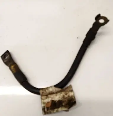 Volkswagen Touran I Positive cable (battery)
