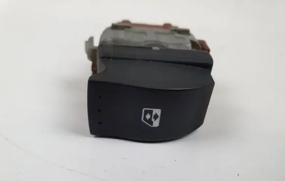 Renault Laguna II Electric window control switch 28082 220507A